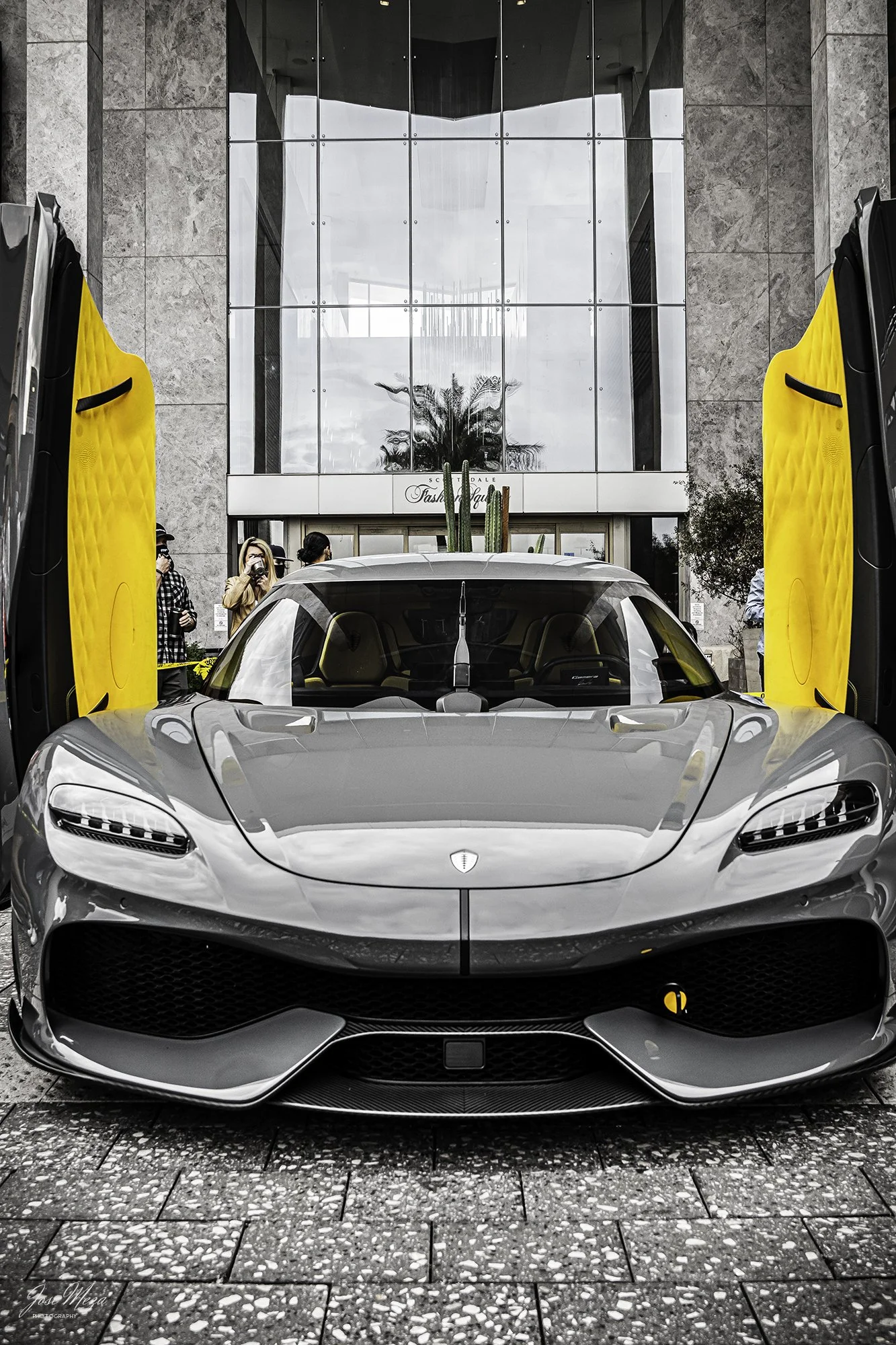 Koenigsegg_Gemera_Front_Vertical.jpg