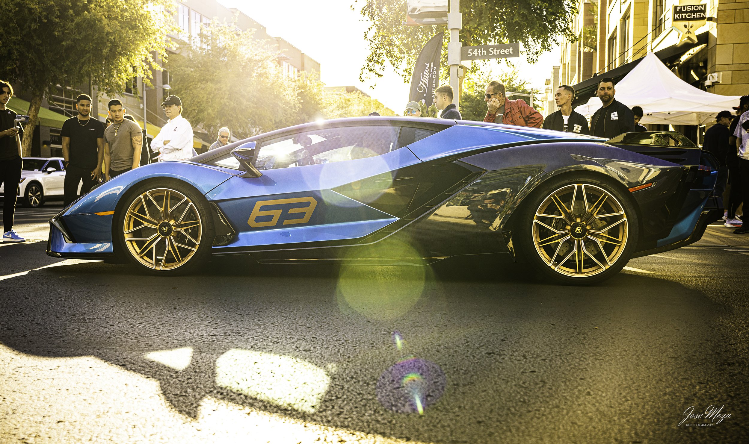 Lamborghini Sian_Sideview.jpg