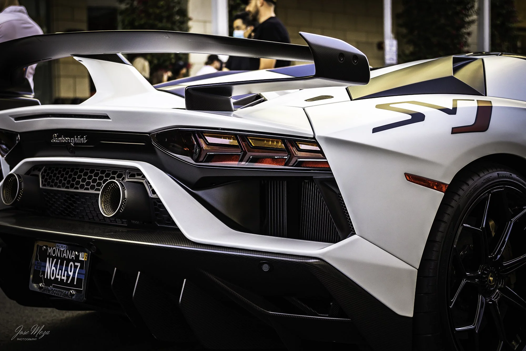 Lamborghini Aventador SVJ_White_Rear 3 Qtr.jpg