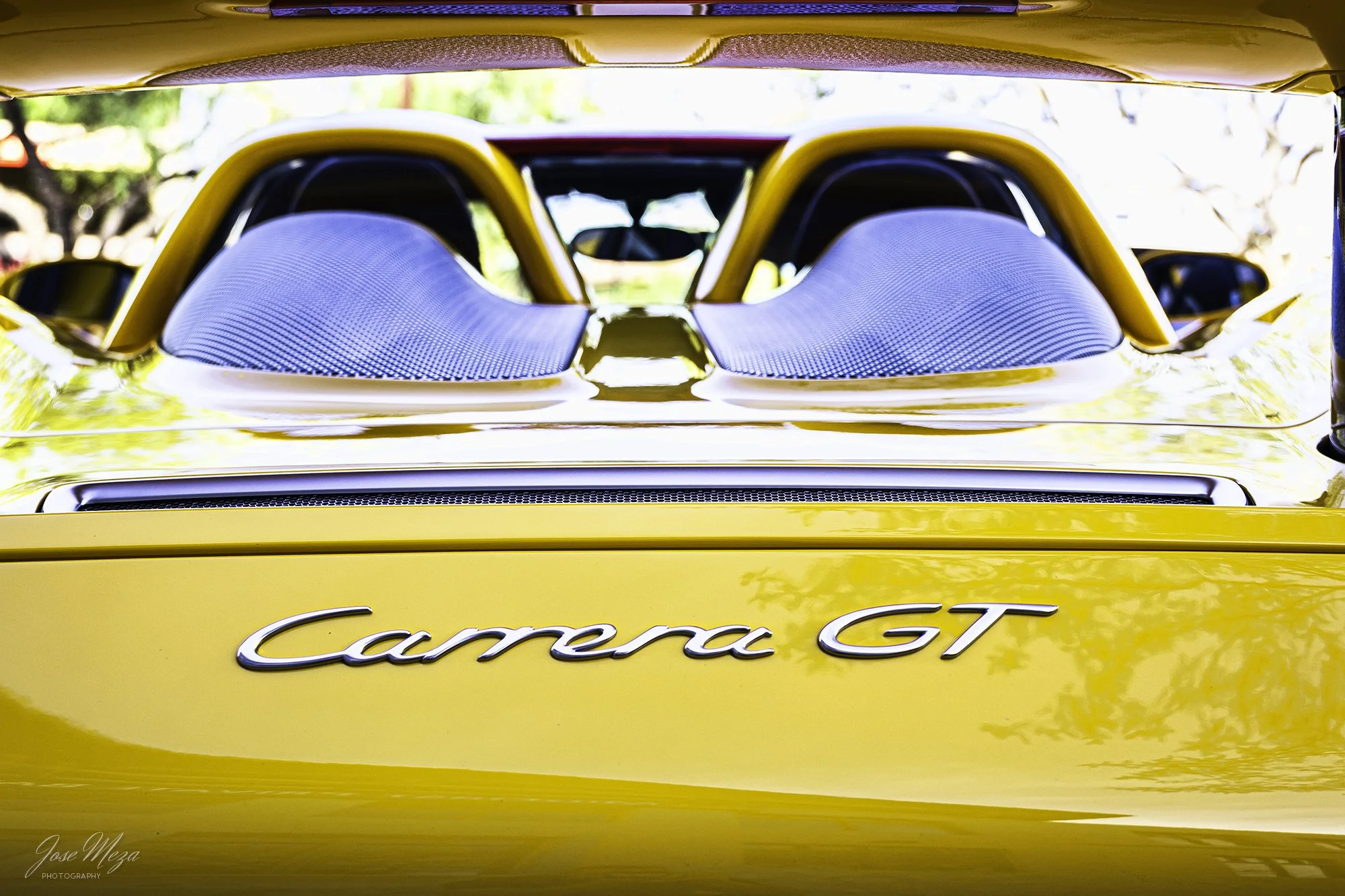 Porchse Carrera GT_Yellow_Rear CU.jpg