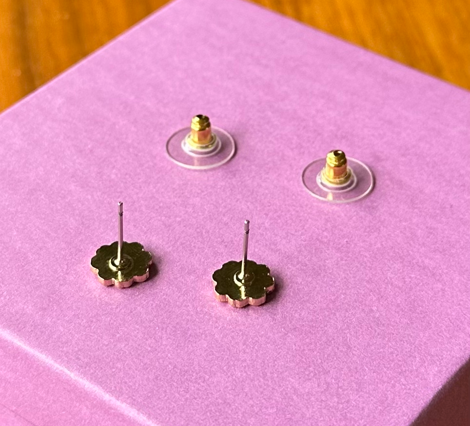 Earrings_Back.png