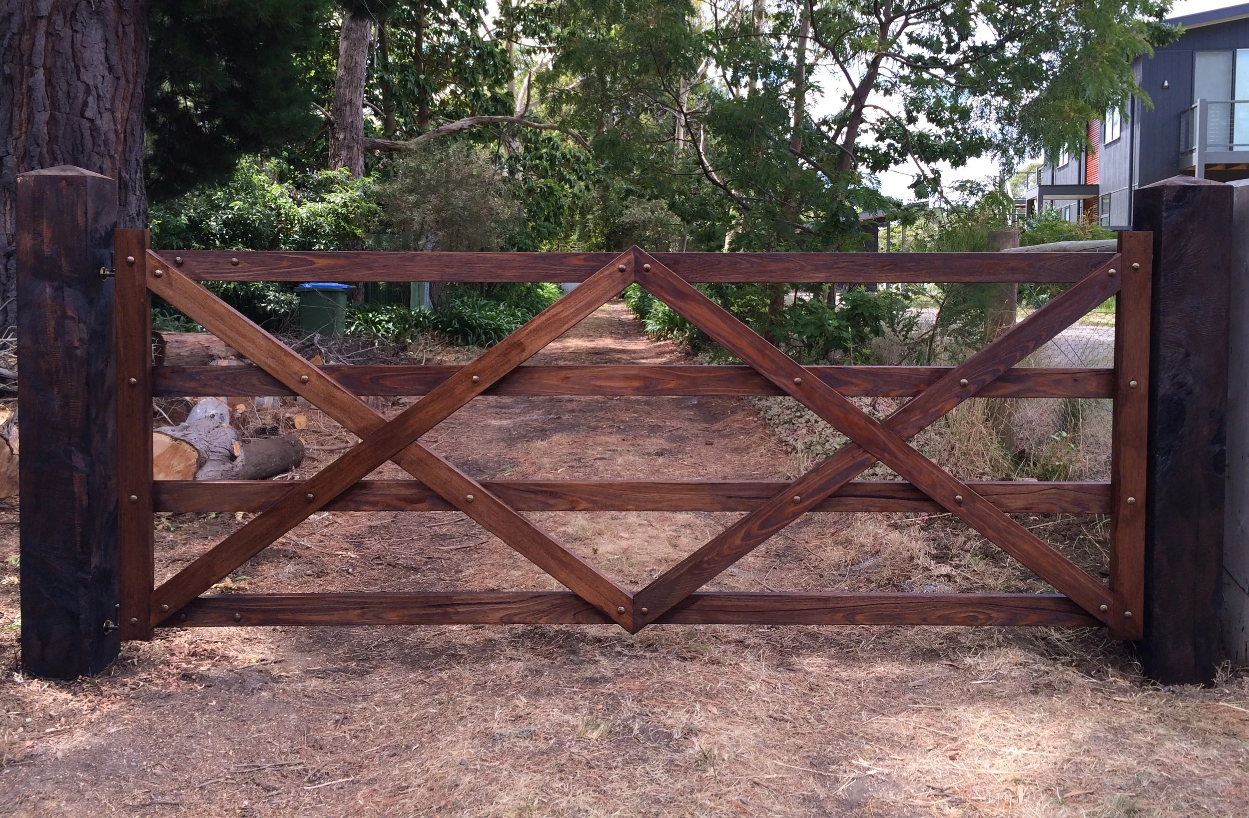 Automatic Timber Gates Gate Motors Gate Openers DIY Gate Motors