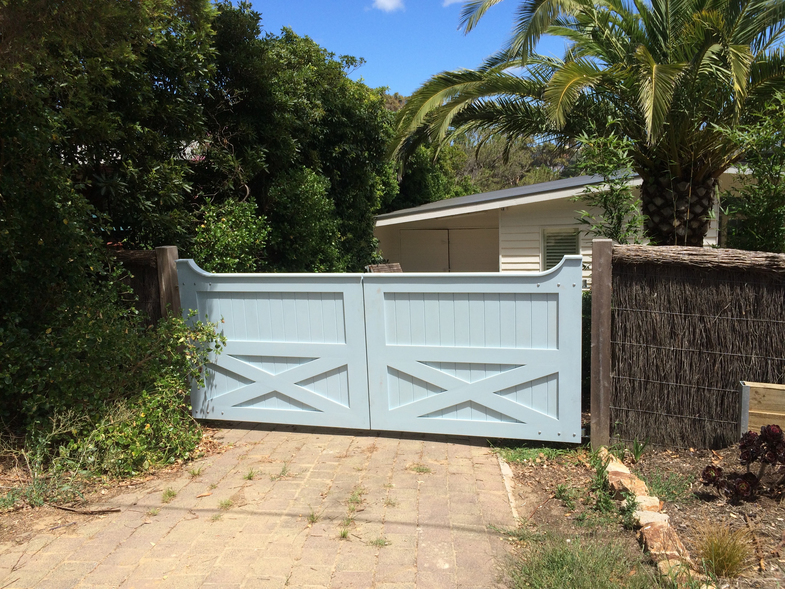 Bournmouth Gates Pair (Design Pine)