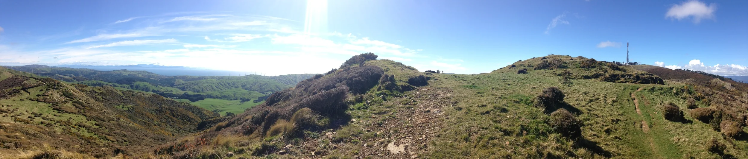 Left to the South Island and right, back to Mt Kaukau ^=^