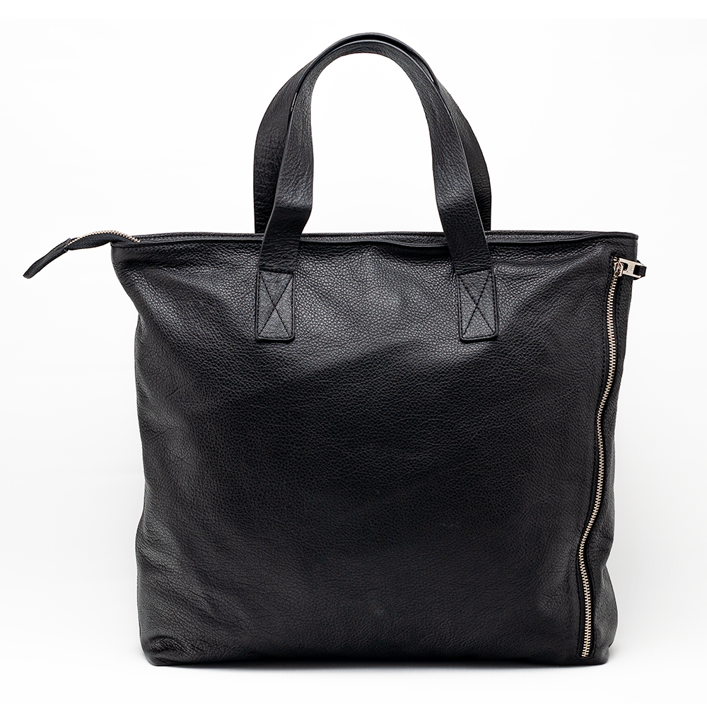 The Rumorosa Duffel Bag in Black/Walnut — J.L. Rocha Collections