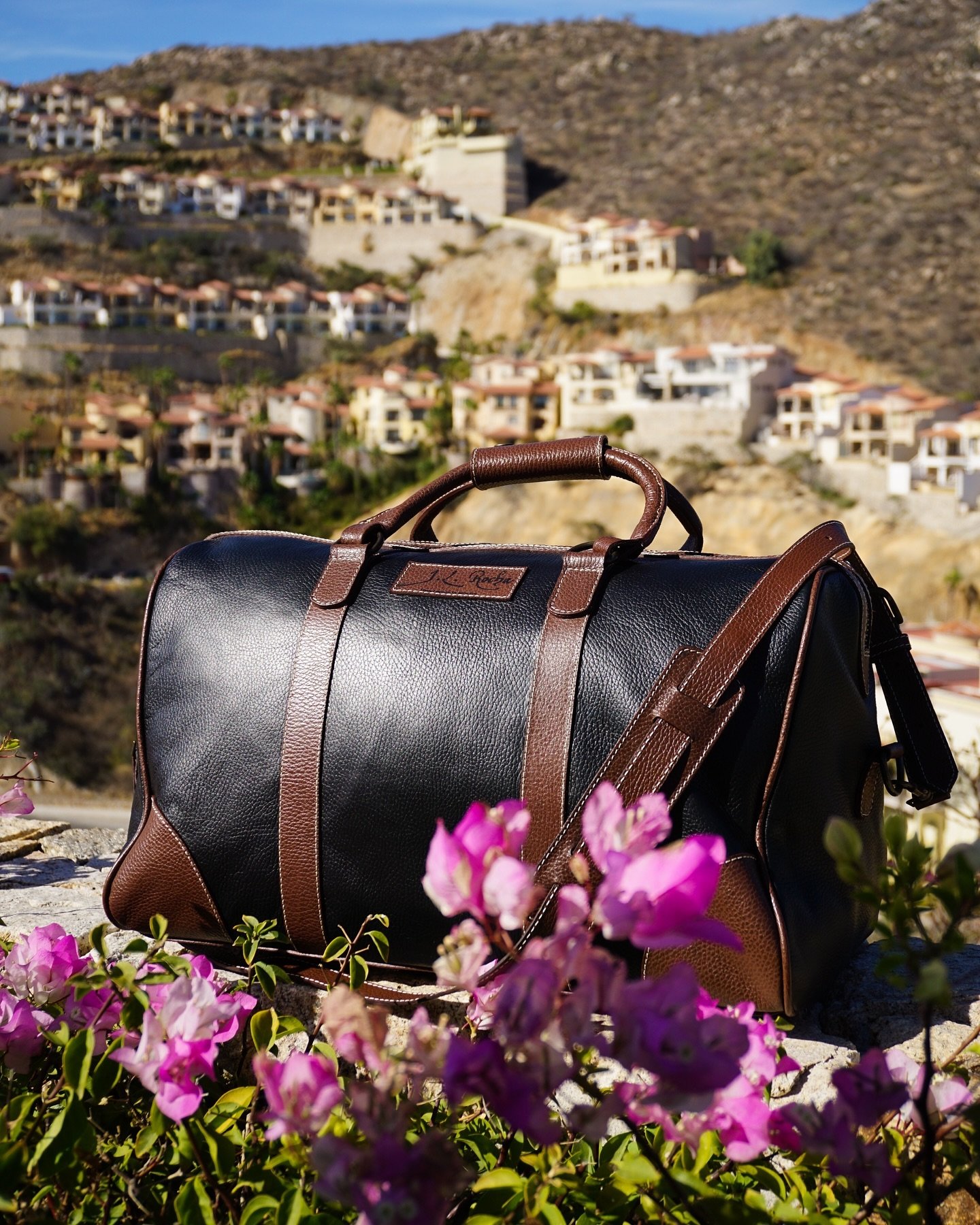 &ldquo;One touch of nature makes the whole world kin.&rdquo; &ndash;William Shakespeare

Our natural processes and timeless craft are unified by a commitment to ethical responsibility. The rumorosa bag is inspired by nature, and iconic Mexican pionee