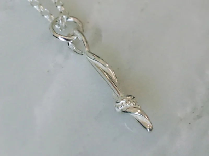 Swirl pendant silver £60
