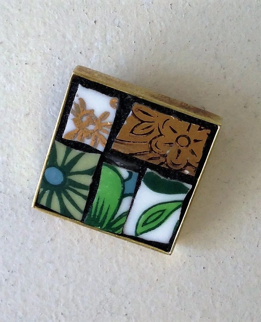 Brooch £20