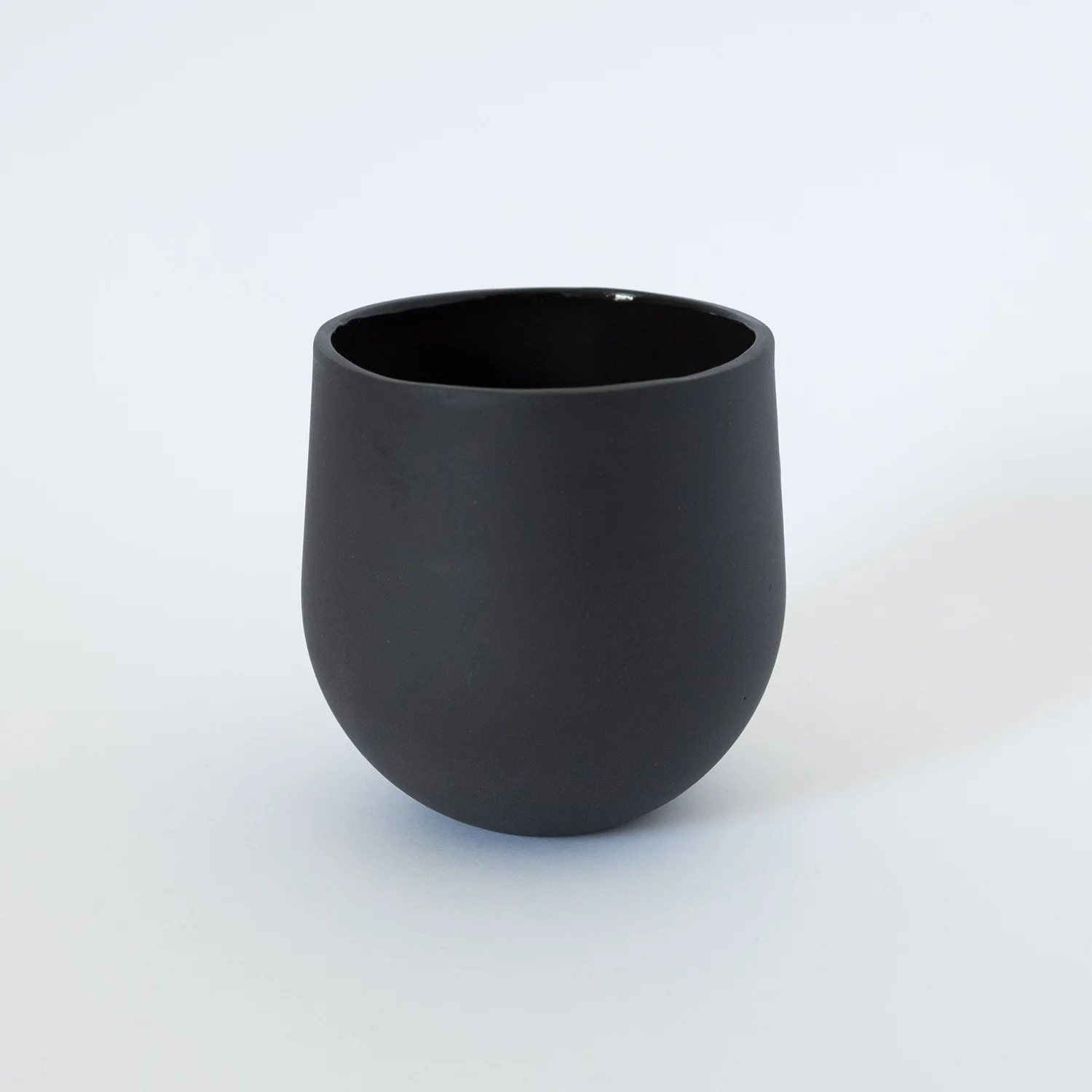 Tumbler Black Porcelain 8.5 x 8 x 8 cm £30