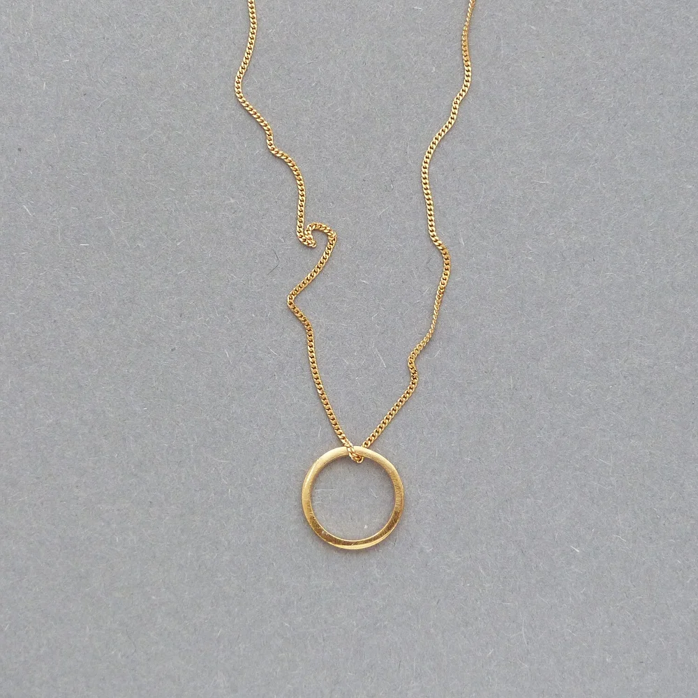 Small Circle Necklace 23.7ct gold plated sterling silver 1 cm £50