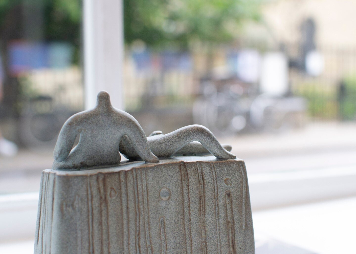 Cat Santos sculptures looking out of our front window 😍 Cat's work is so eye-catching and a great talking point for many passers by!⁠
⁠
Shop online or in the gallery:⁠
www.cambridgecrafts.co.uk/cat-santos⁠
@catsantosceramics⁠
⁠
⁠
⁠
#cambridge #lovec