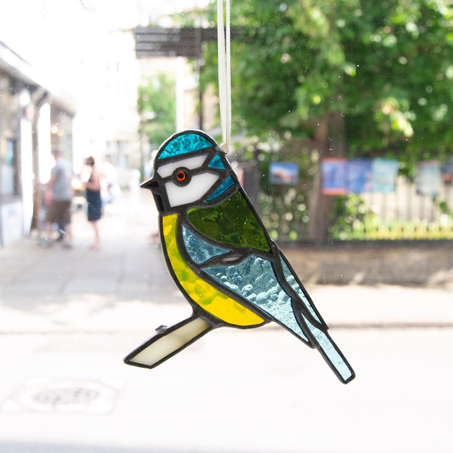 Eddy Crick's ever-popular birds are looking lovely in the sunshine this week ☀️ ⁠Shop online and in the gallery:⁠
⁠
www.cambridgecrafts.co.uk/eddy-crick⁠
⁠
⁠
⁠
#cambridge #lovecambridge #artgallery #independentbusiness #supportindependents #artgaller