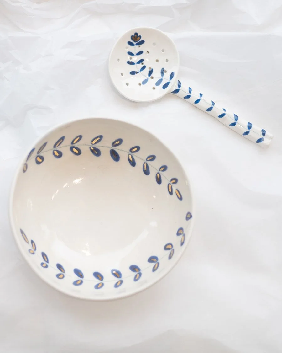 New Artist announcement! We've received our fist delivery from a new artist to the gallery; Frances Spice. 

Frances is a full-time ceramicist based in Cornwall, where she works from a shed in her garden. Her work is slab built and hand modelled usin