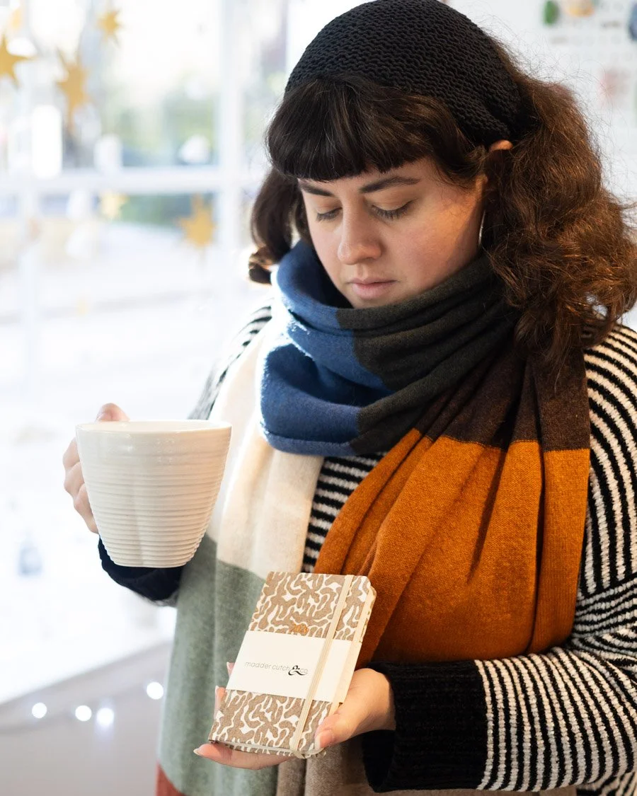 Some New Years essentials in this cold snap ❄ a scarf with a beautiful colour palette by Rove a large mug for big cups of tea by Harriet Caslin and a 2026 diary by Madder Cutch.

@rove.knitwear @harrietcaslin @maddercutchandco 

#scarf #knitwear #dia