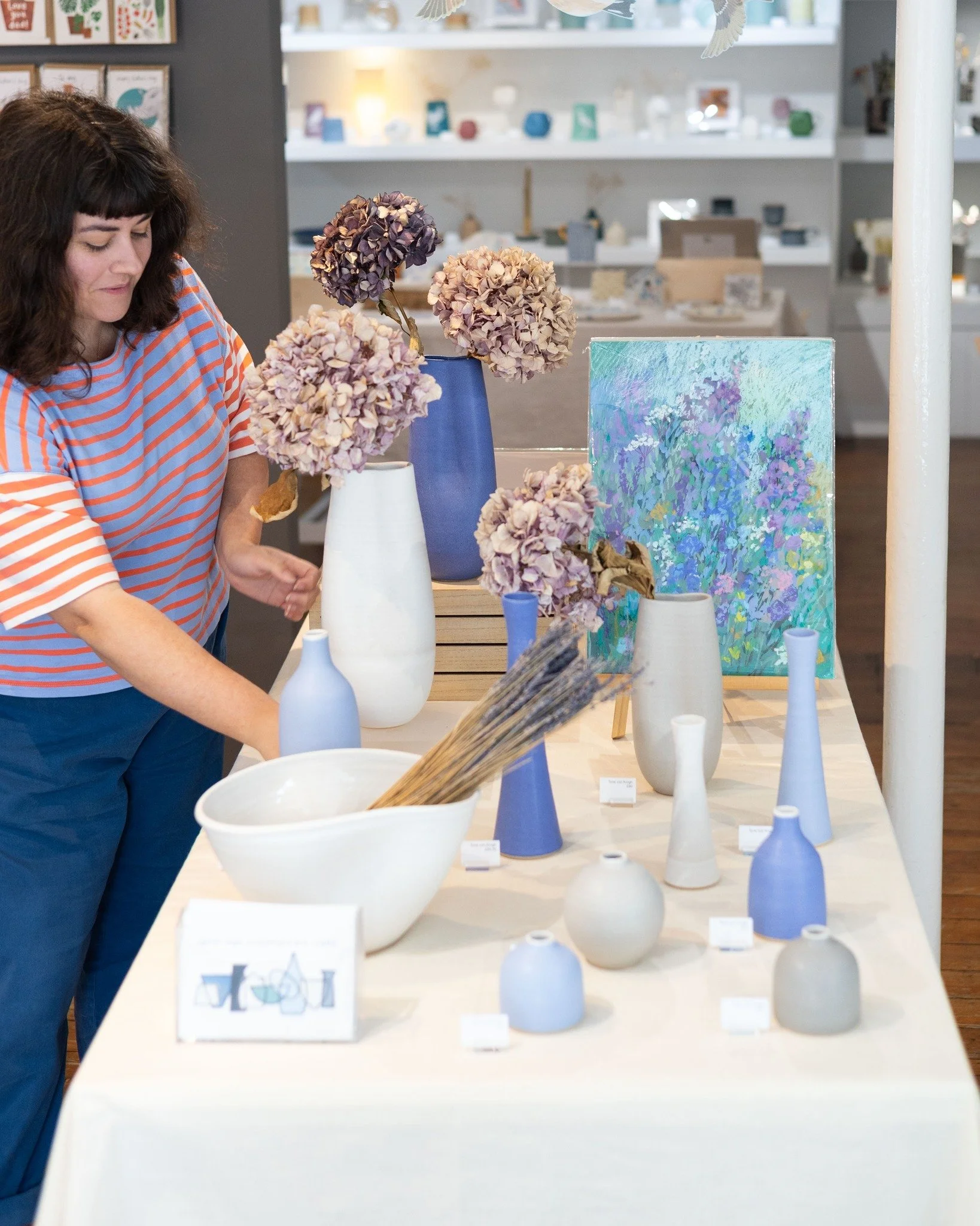 We love displaying new work by artists and we're pleased by how this one came together with new ceramics by Tone Von Krogh, an original mixed media by Carolina Rabei and lovely dried flowers that match the colour pallet perfectly! 

@tonevonkrogh @ca