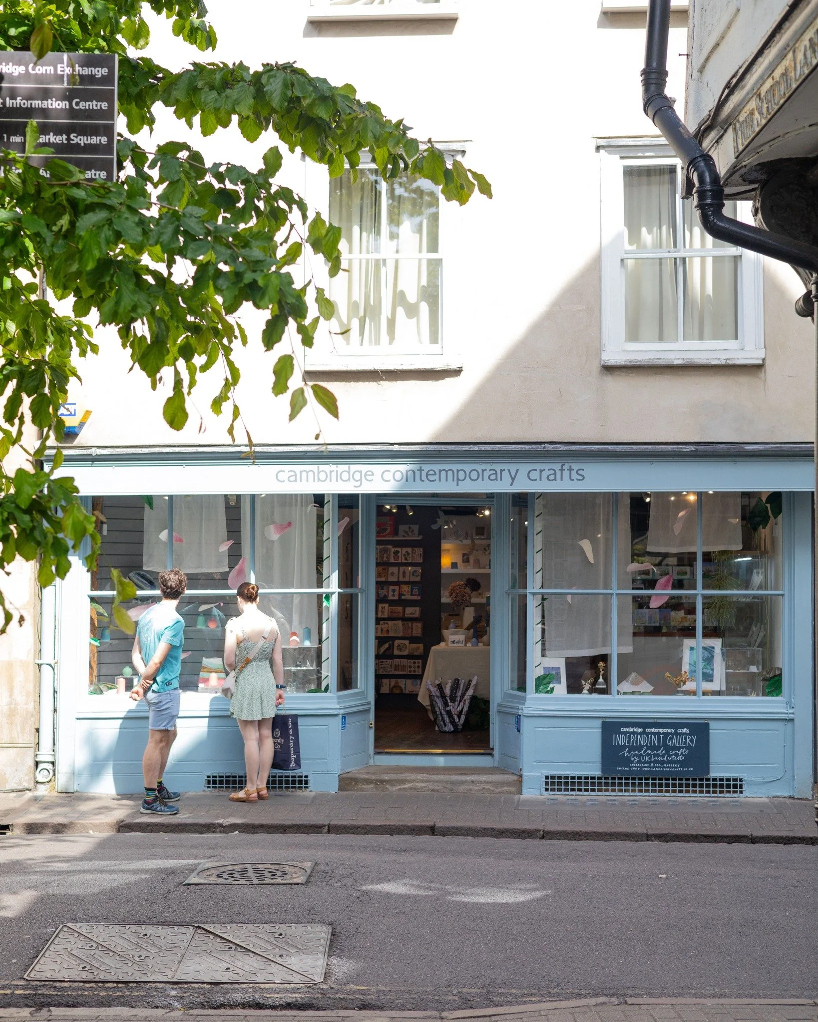 We hope you're enjoying the bank holiday weekend so far! If you're soaking up the sun in Cambridge pop by for a relaxing look at our new jewellery, ceramics and art prints created by UK craftspeople. Here are our opening hours for the next two days: 
