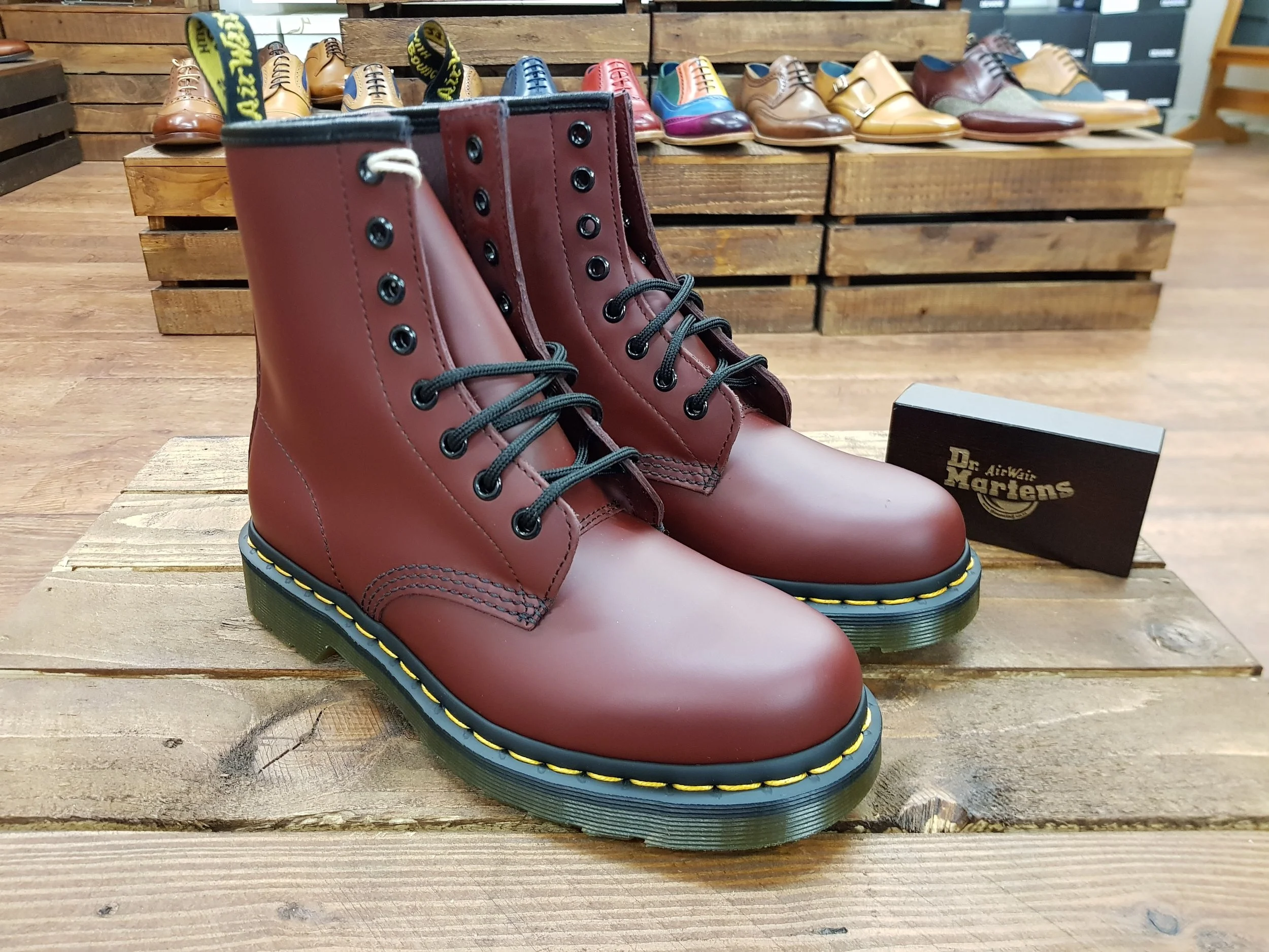 1460 smooth cherry red