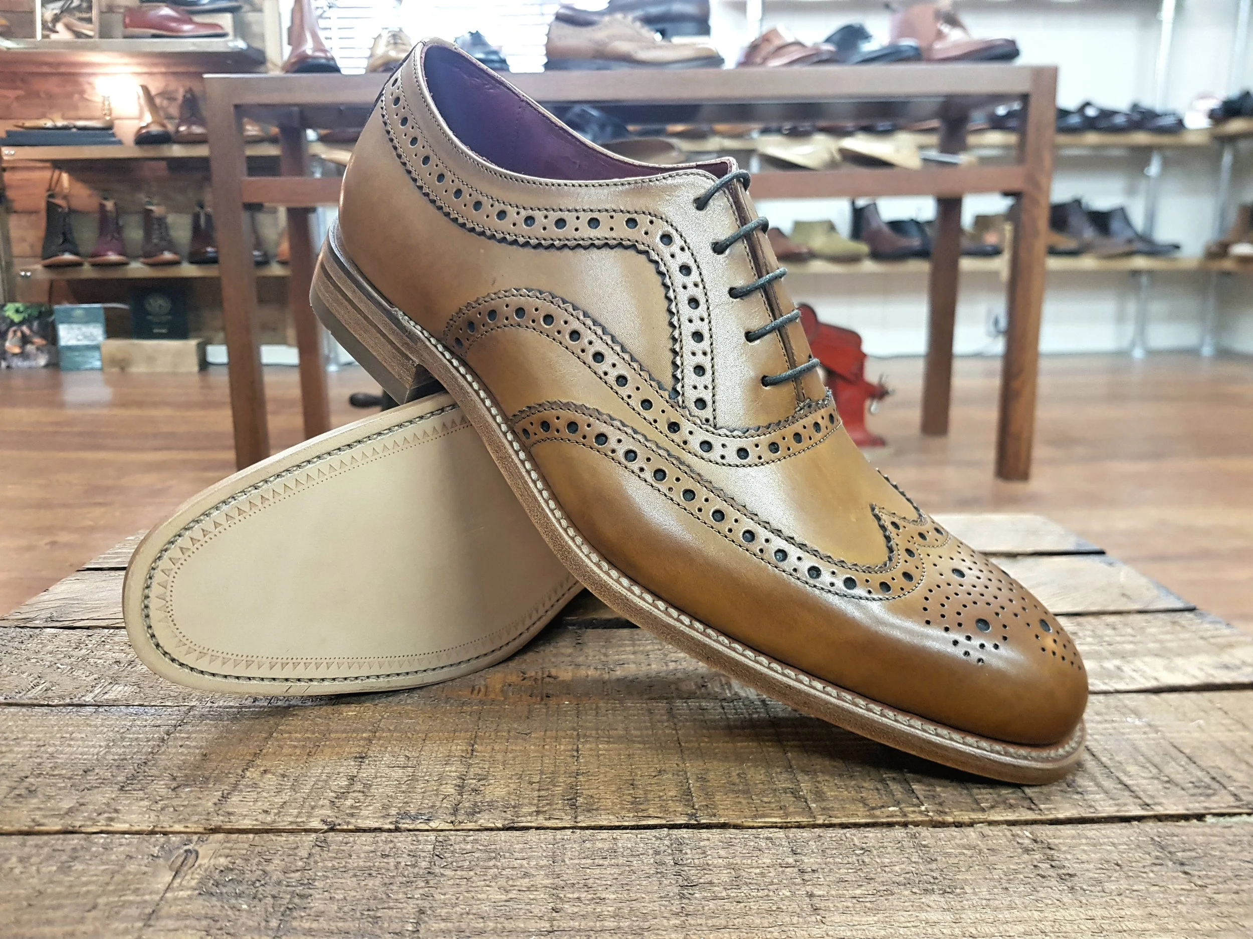 loake fearnley black