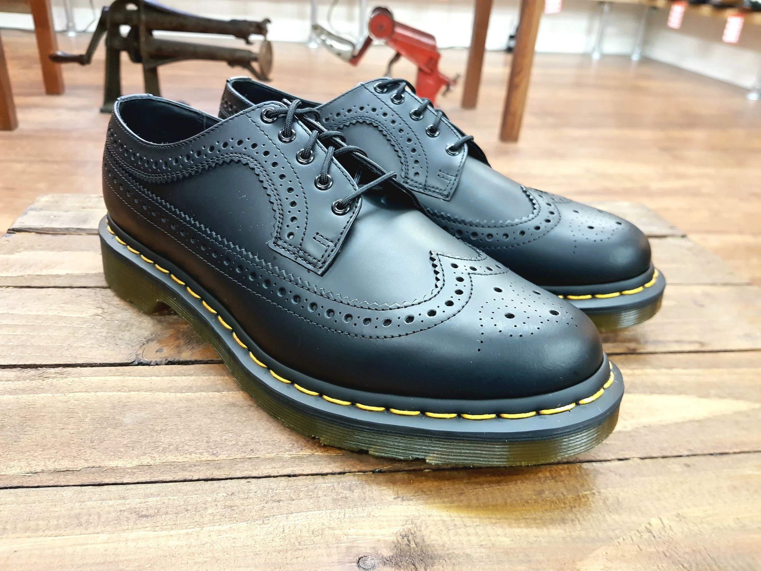 dr martens 3989 black
