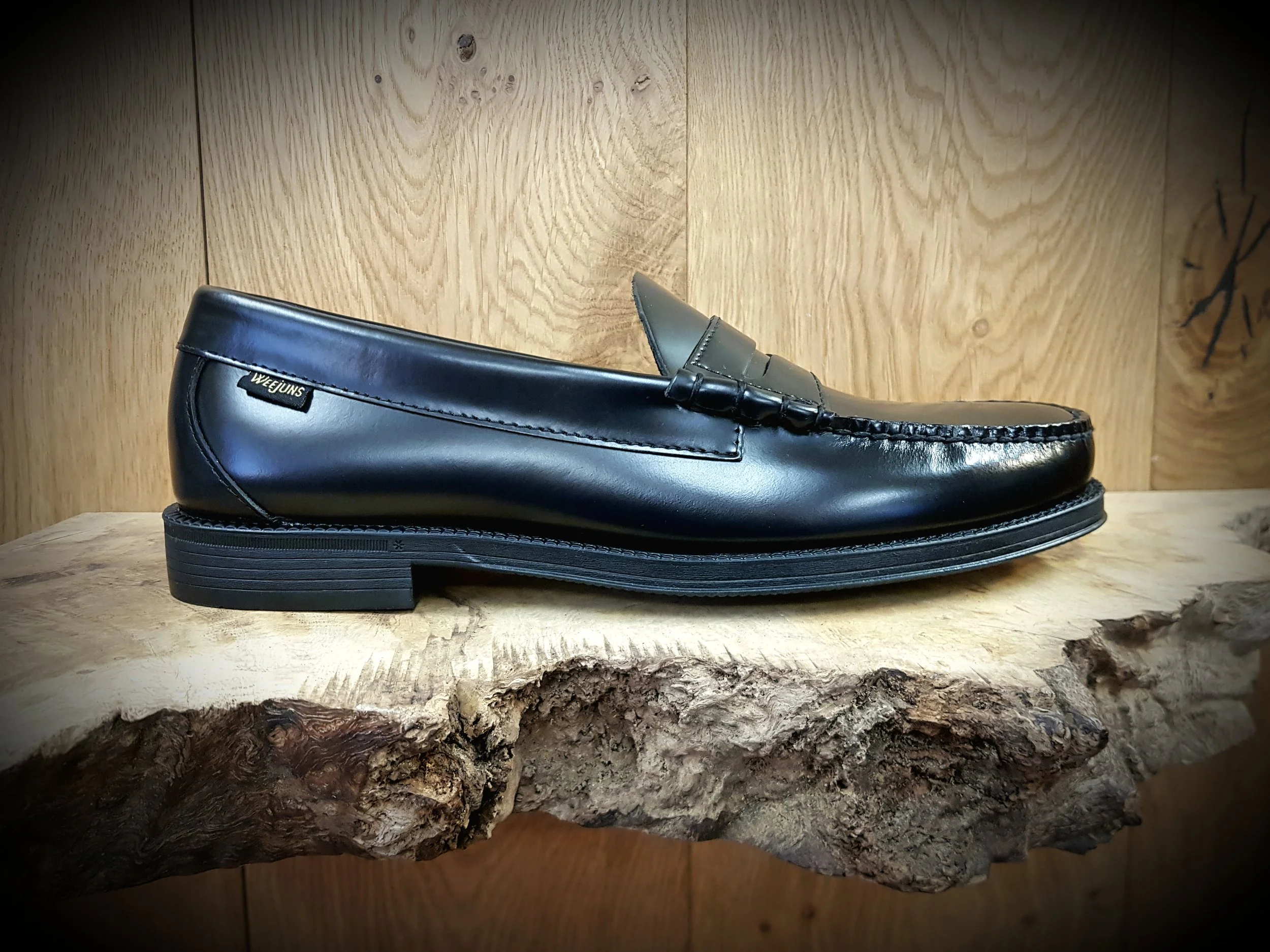 larson weejuns black