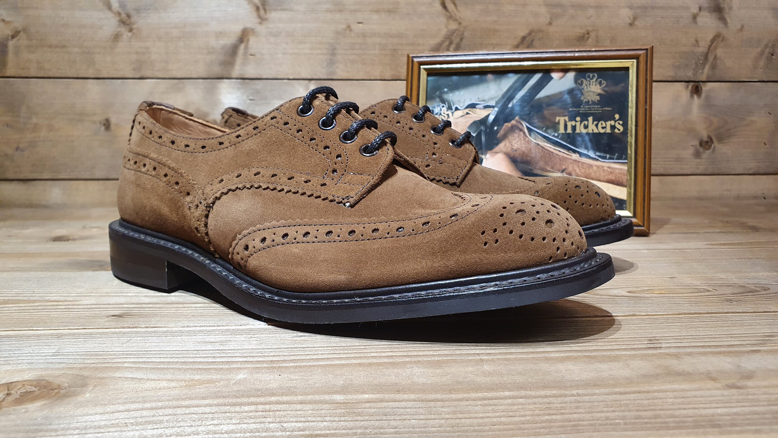 trickers bourton suede