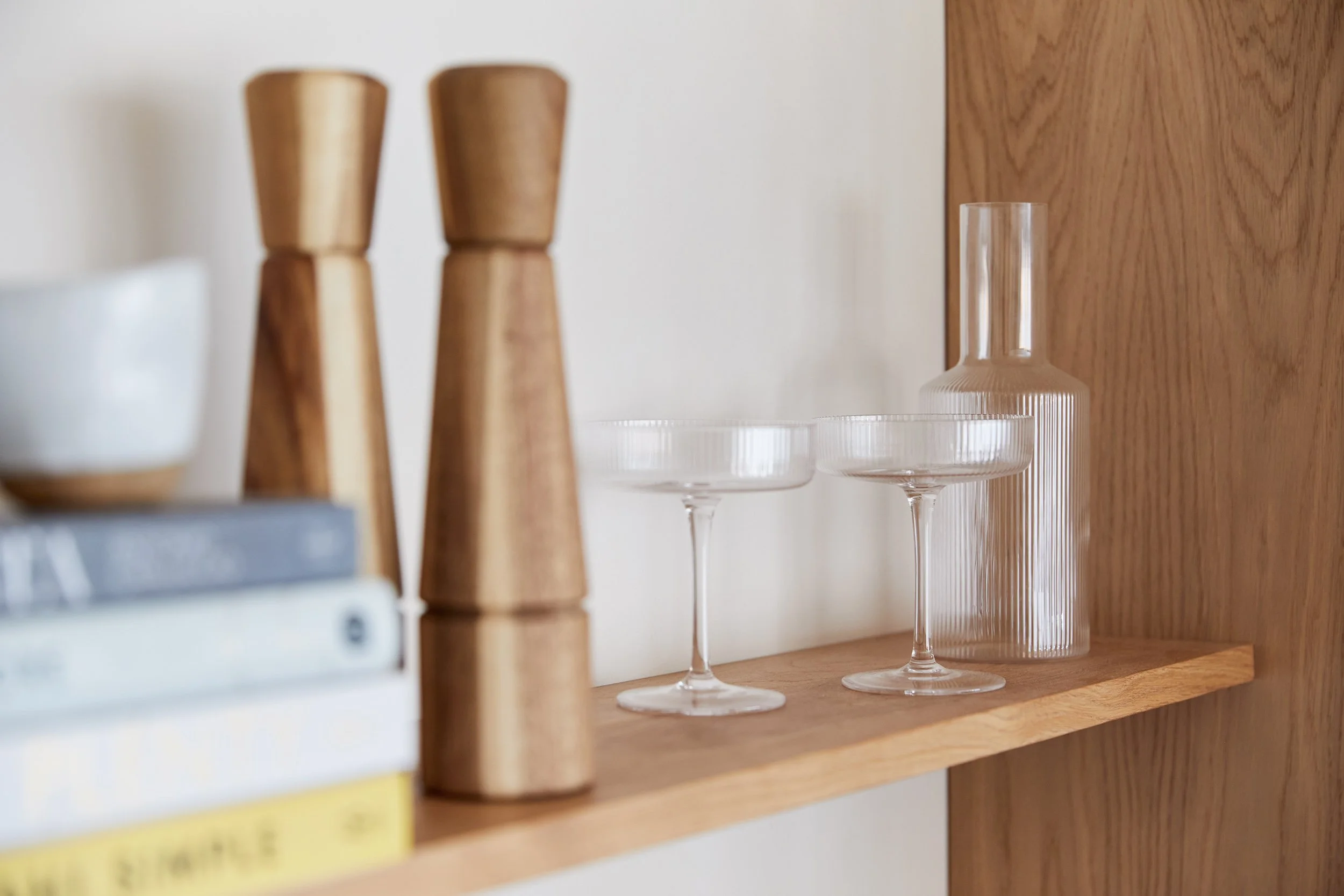 JT Oak-Fenix Kitchen Image 11.jpg