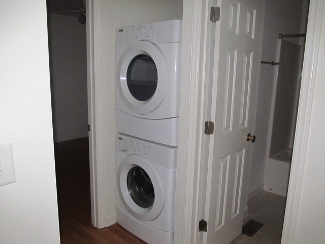 Stinson Street, 118 - Stack Washer-Dryer.jpg