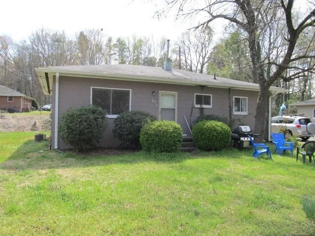 Dickerson Court, Exterior.jpg