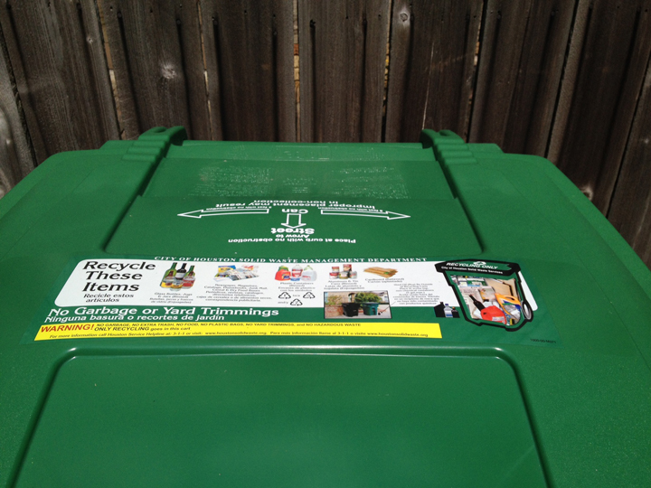 A list of approved items is on the lid.