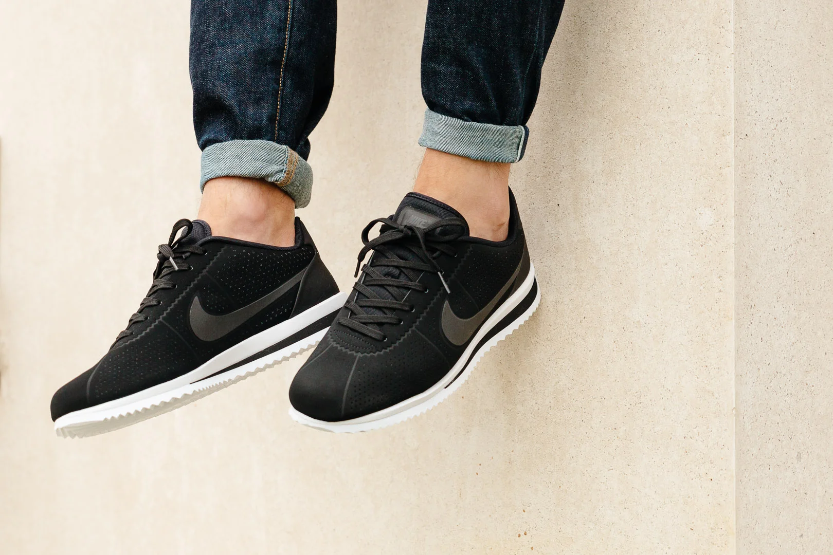 nike cortez ultra moire on feet