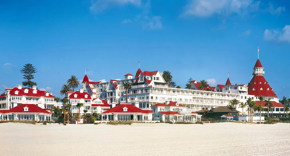 At the time of opening The Del was largest resort hotel in the world.