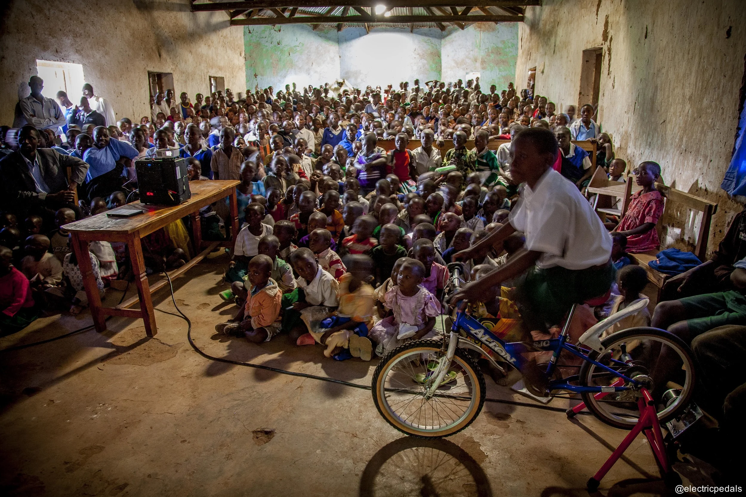 BACKPACK CINEMA - UGANDA