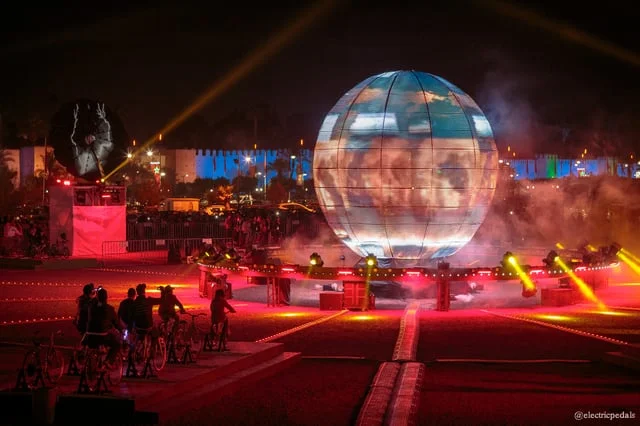 Fais Tourner ta Planèto by Cozten