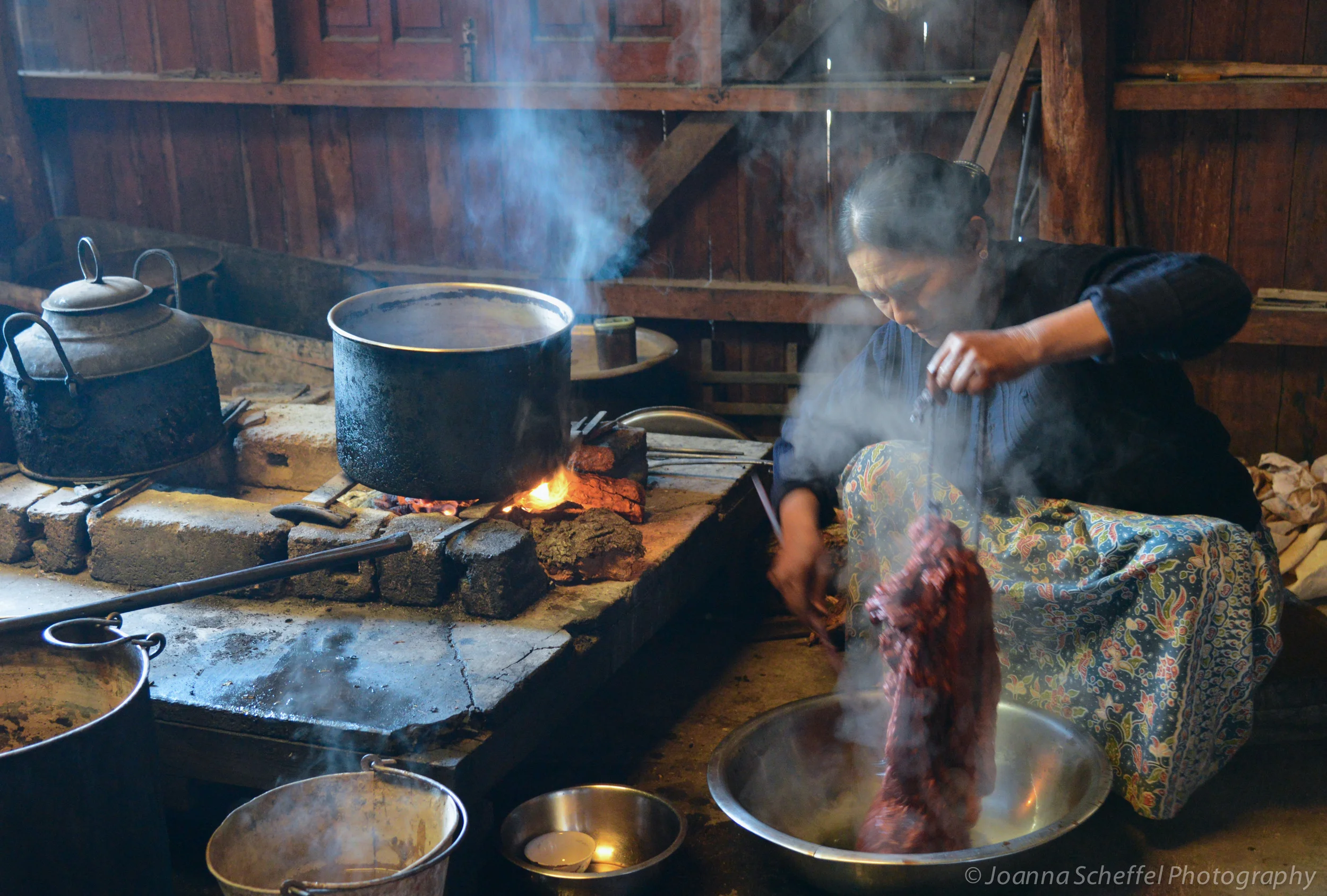 Silk dyeing