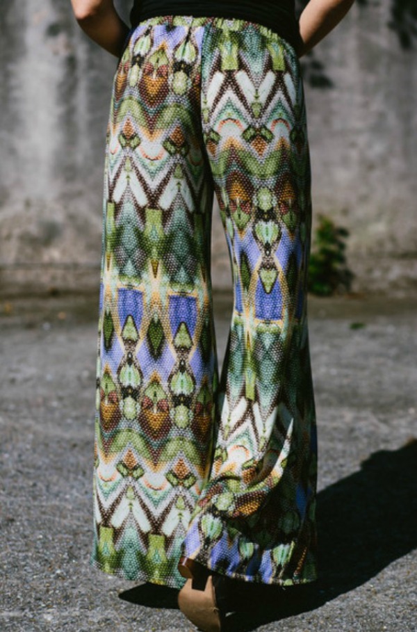 Funky, snake-print, palazzo pants from Fab’rik Homewood. What are palazzo pants anyway? Palazzos flare out evenly from the waist to the ankle, and are therefore different from bell bottoms, which are fitted until they flare out from the knee and also from gauchos, which only extend down to mid-calf length. Harem pants are yet another loose style, but they have a snug cuff around the ankles. $54 at fab’rik in Homewood