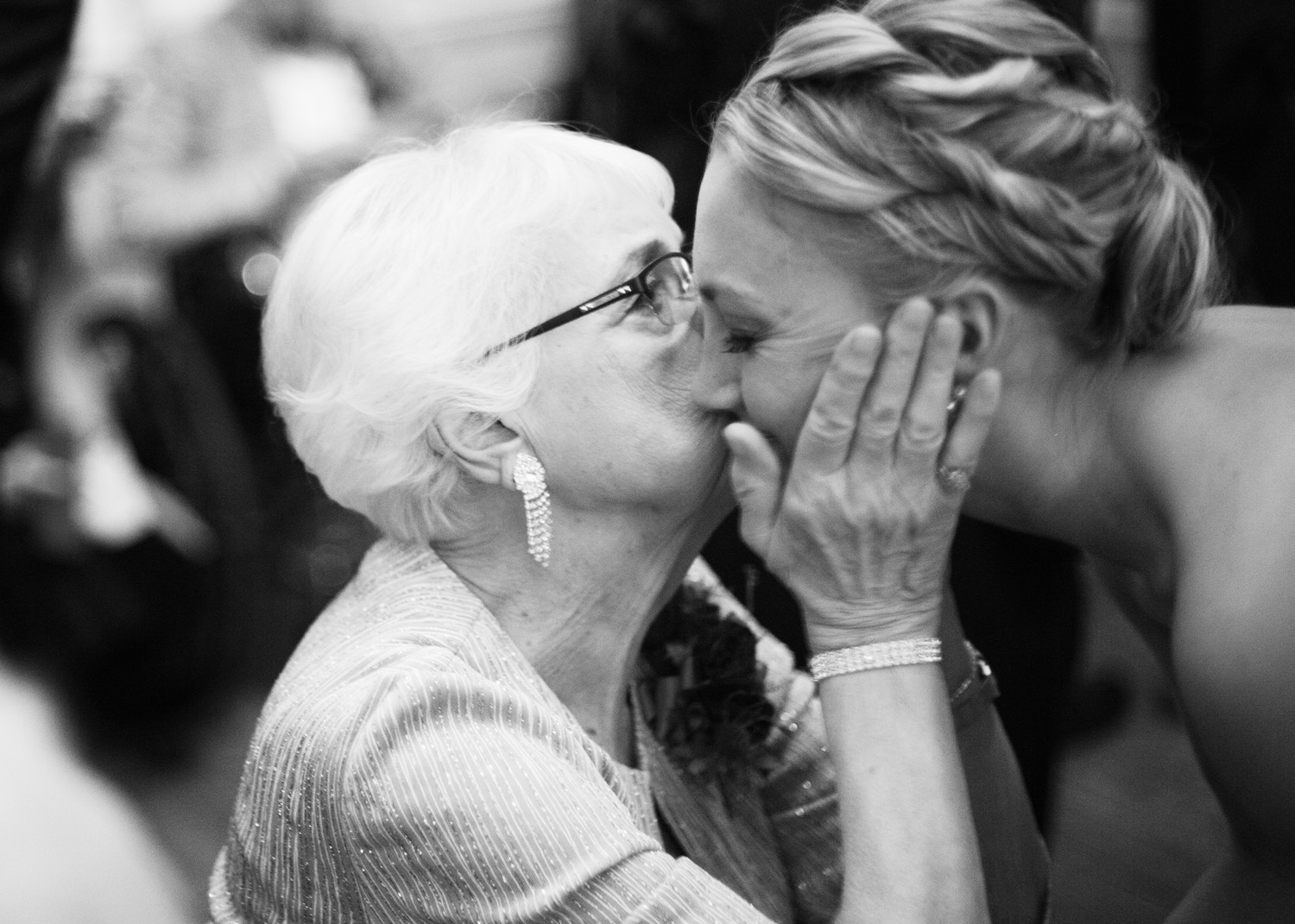 ChristinaRichardsWeddings_Metro__014.jpg