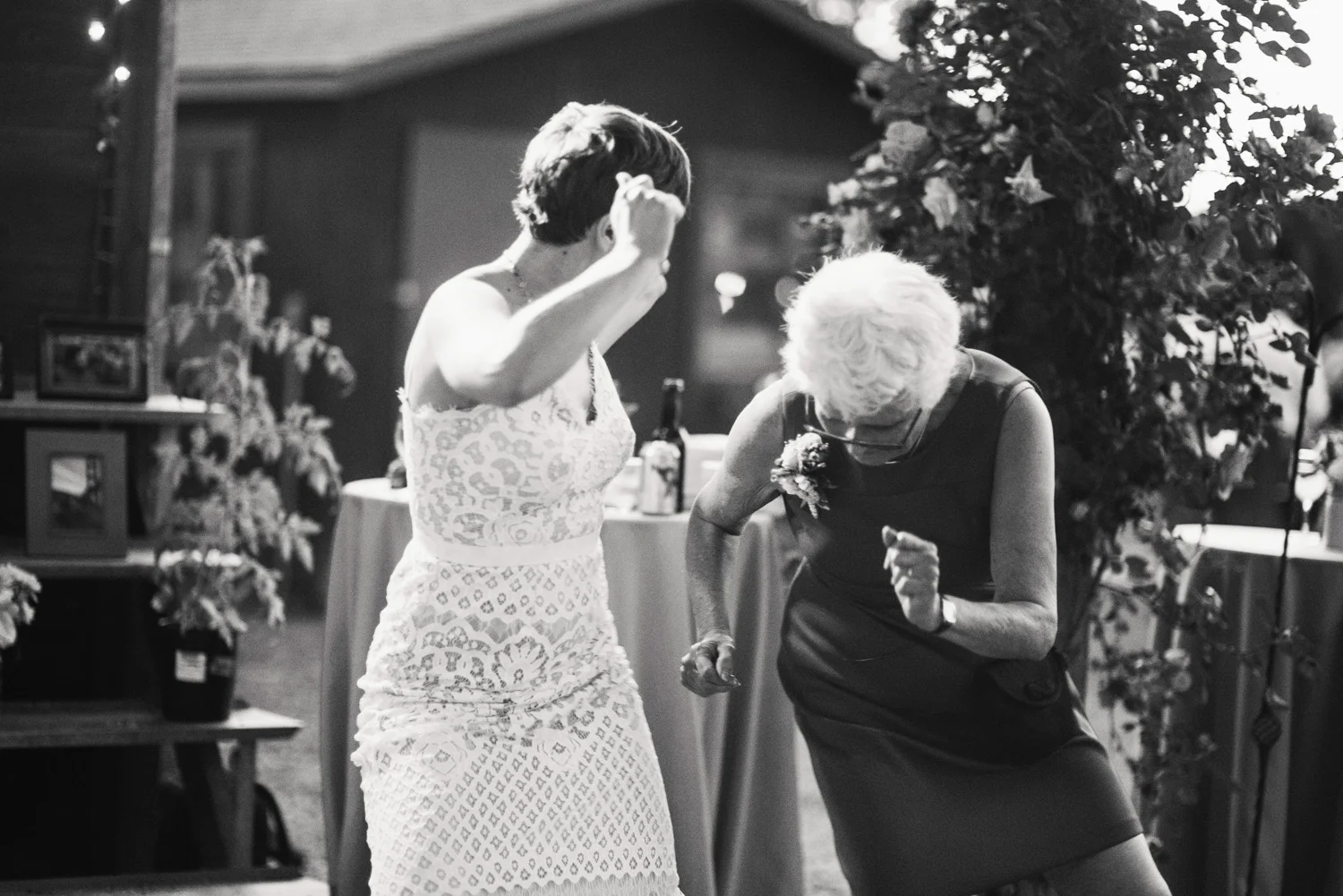 ChristinaRichardsWeddings_065.jpg