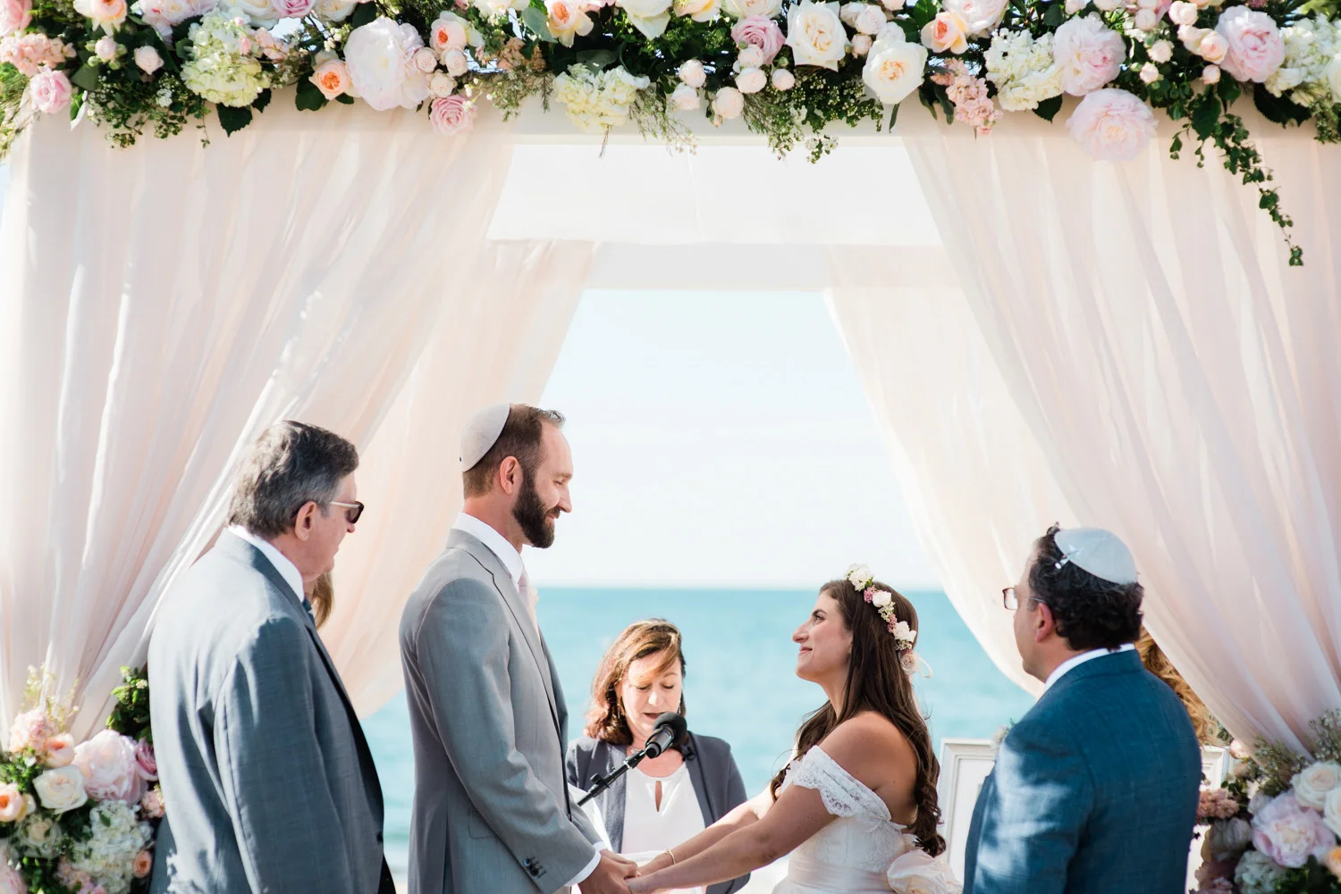 Nantucket_Galley_Beach_Wedding_023.jpg