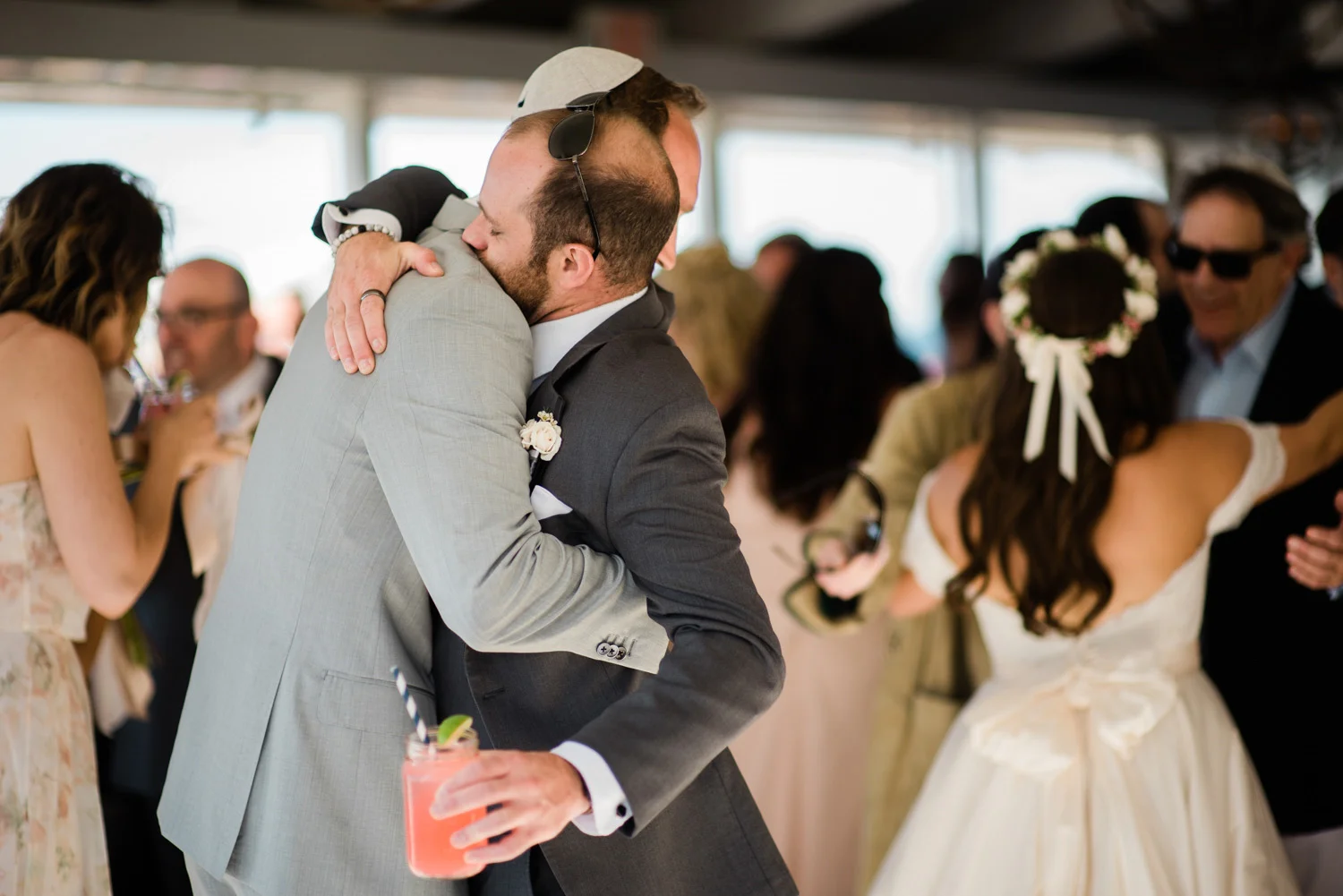 Nantucket_Galley_Beach_Wedding_031.jpg