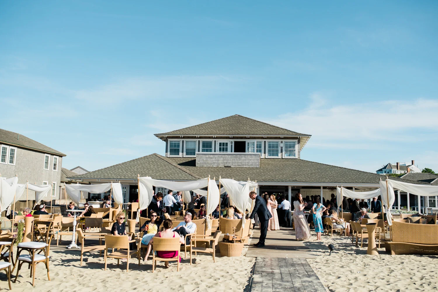 Nantucket_Galley_Beach_Wedding_032.jpg
