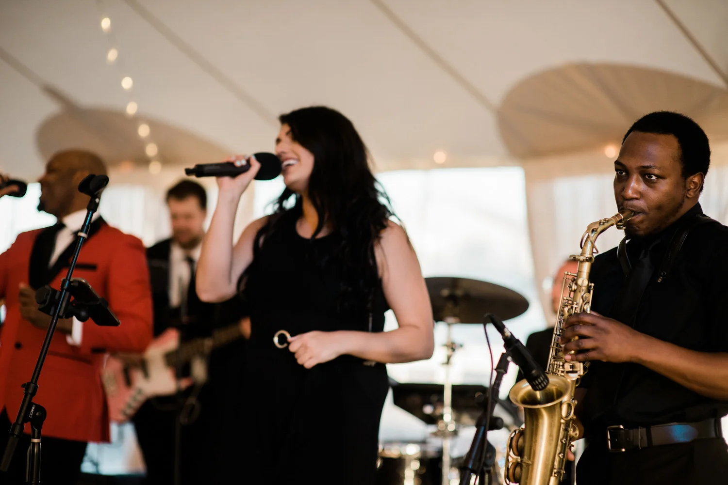 Nantucket_Galley_Beach_Wedding_045.jpg