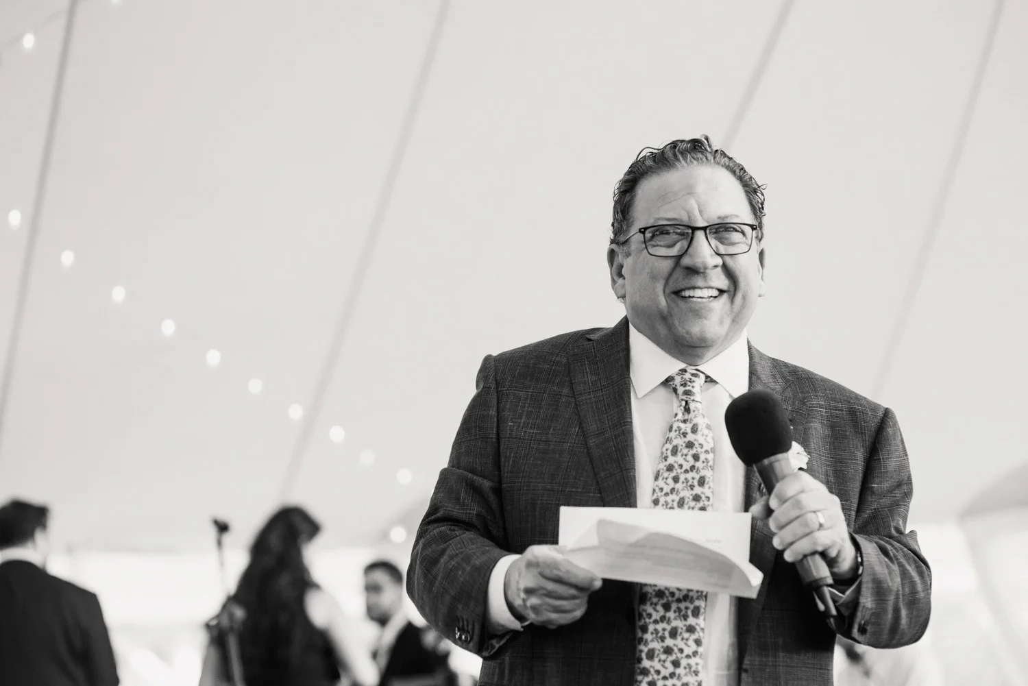 Nantucket_Galley_Beach_Wedding_047.jpg