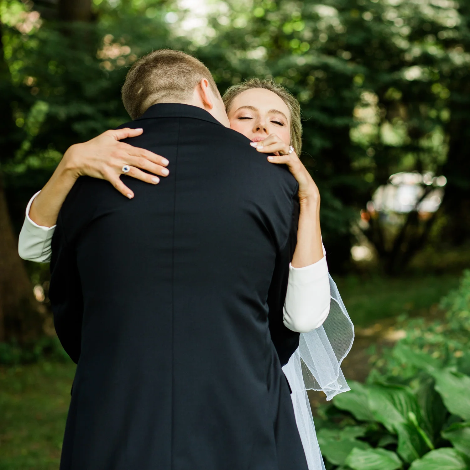 Cape_Cod_Inn_Coonamessett_Wedding_ 008.jpg