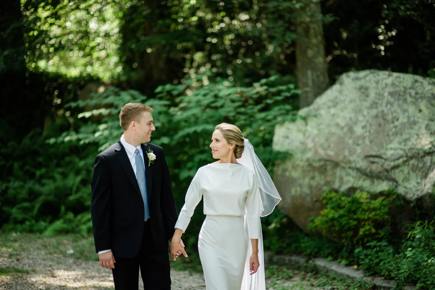 Cape_Cod_Inn_Coonamessett_Wedding_ 015.jpg