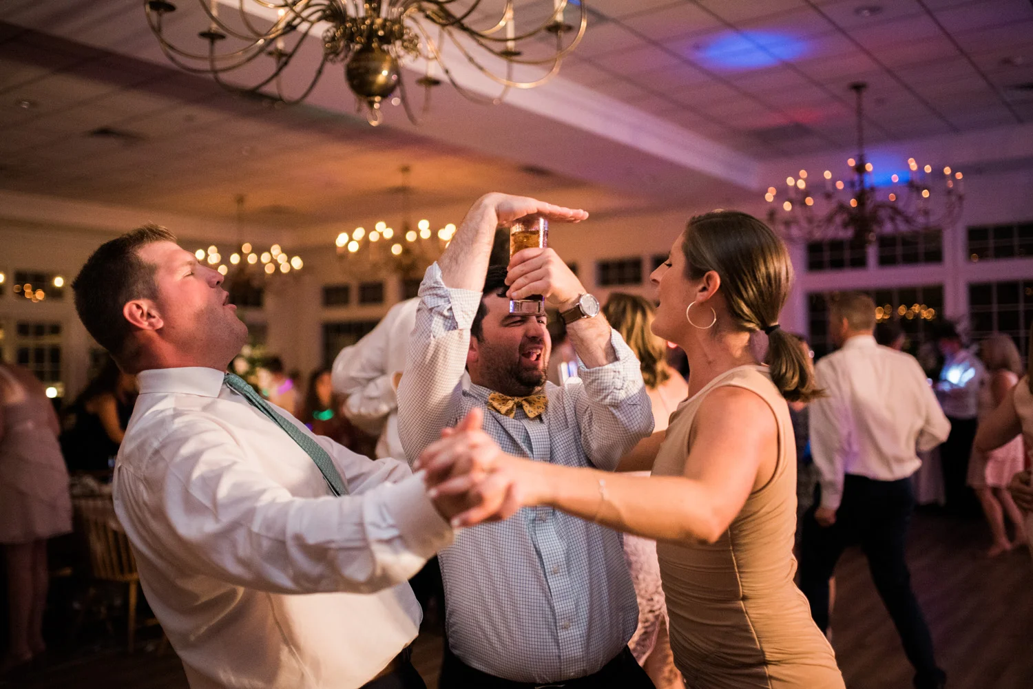 Cape_Cod_Inn_Coonamessett_Wedding_ 079.jpg