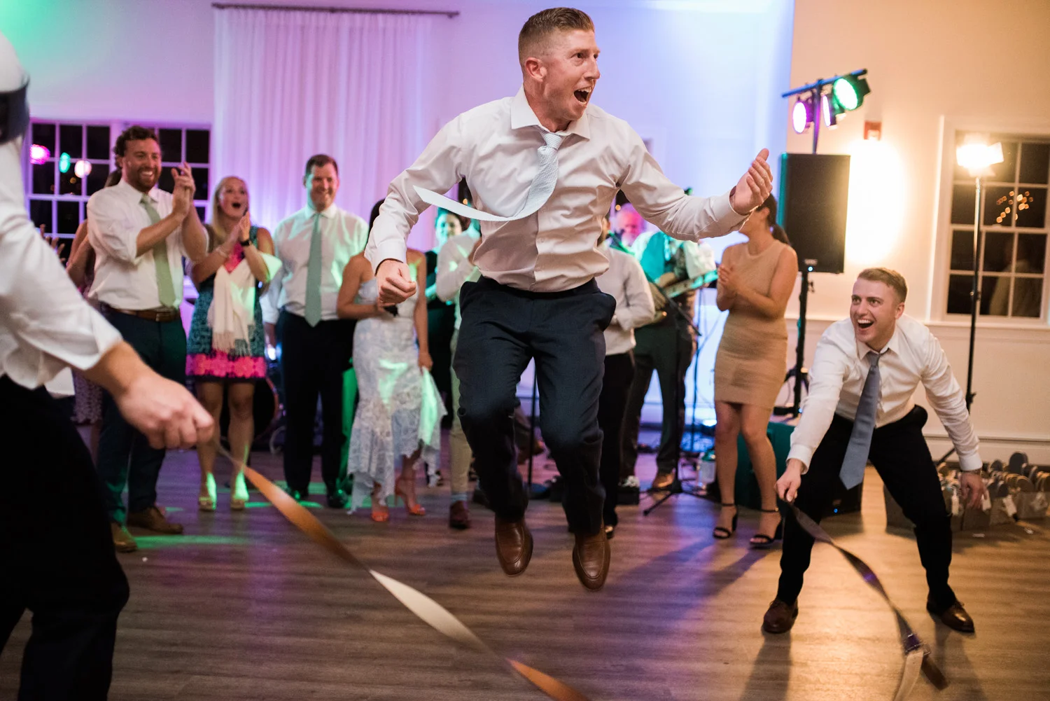 Cape_Cod_Inn_Coonamessett_Wedding_ 081.jpg