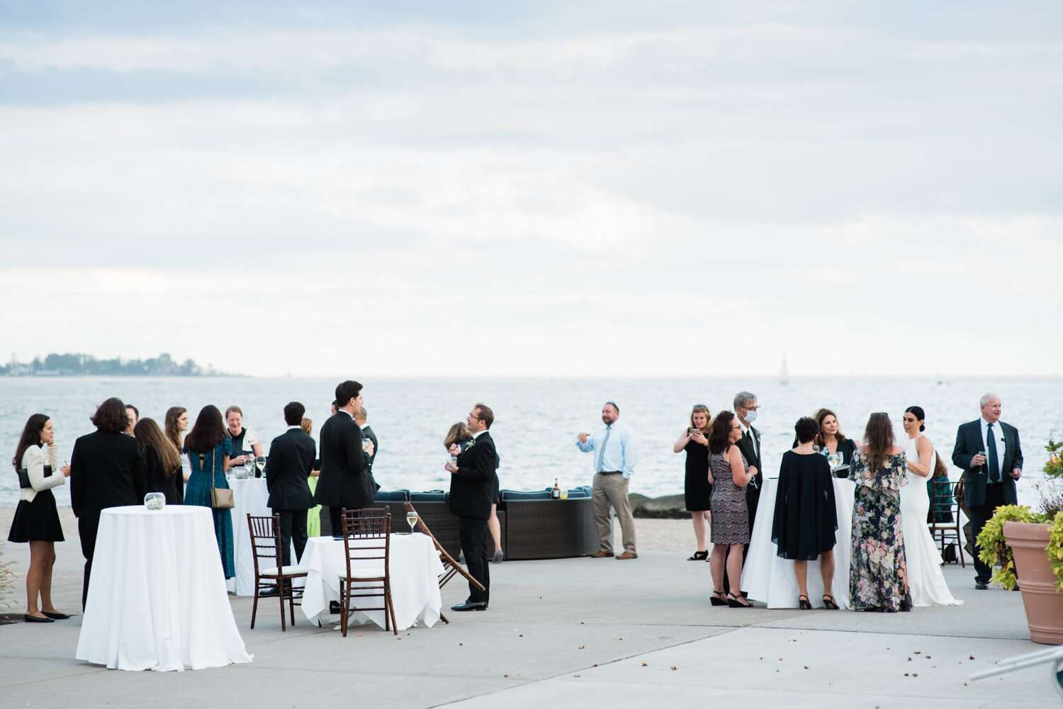 Darien_Beach_Club_Wedding_016.jpg