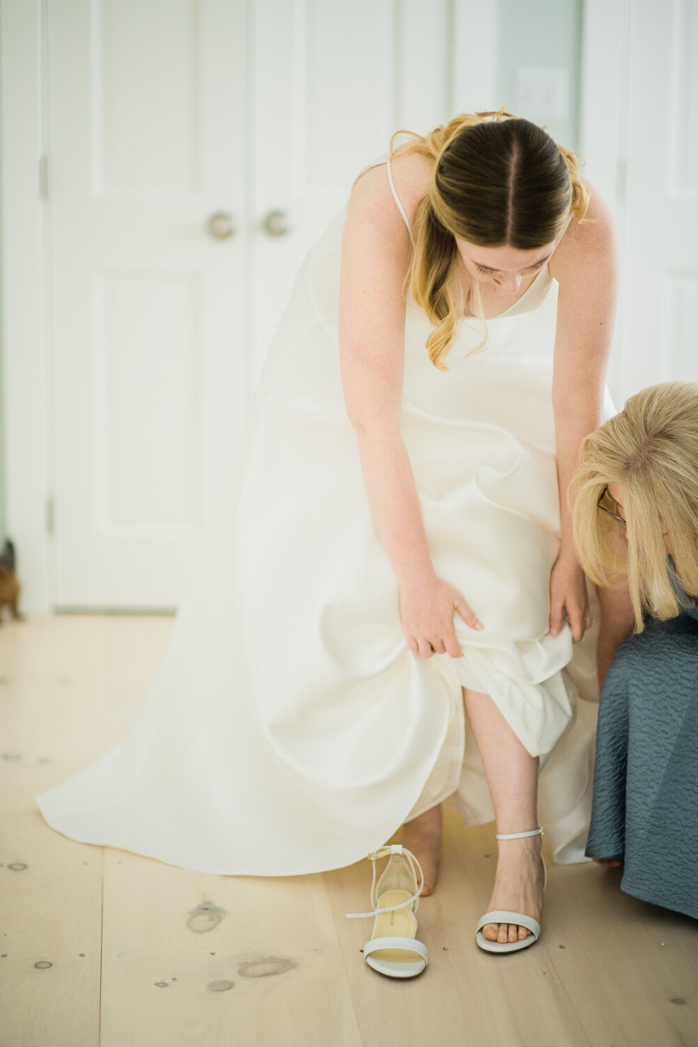 WellfleetBackyardWedding_010.jpg