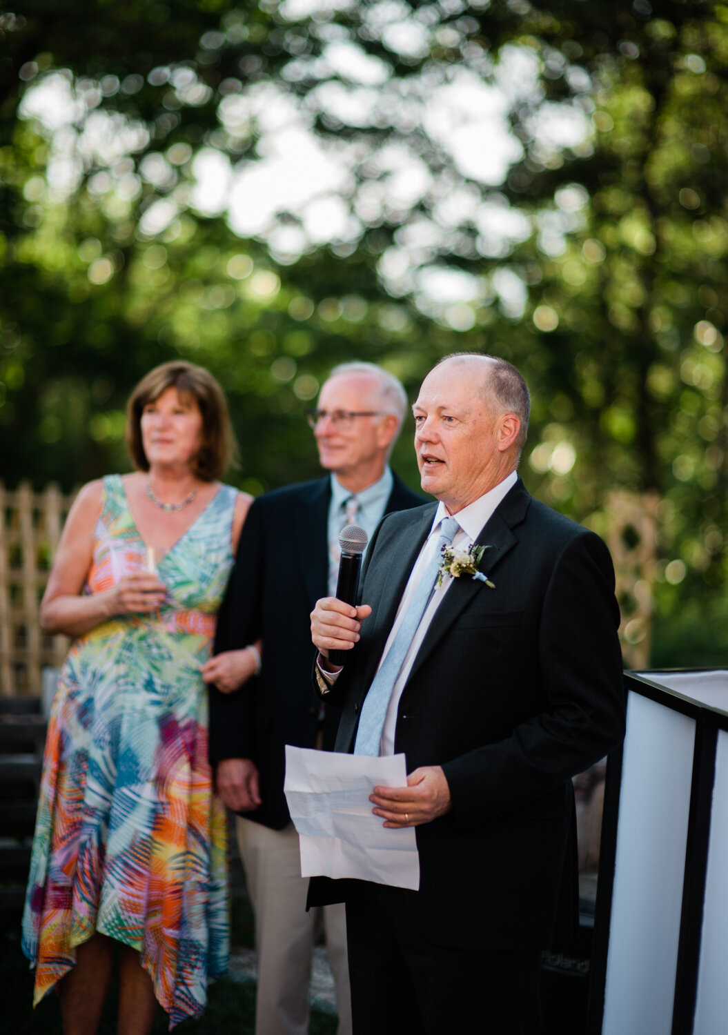WellfleetBackyardWedding_029.jpg