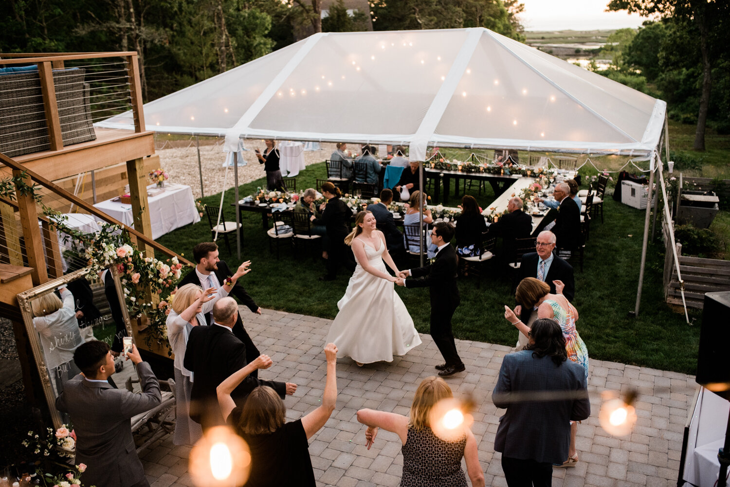 WellfleetBackyardWedding_047.jpg